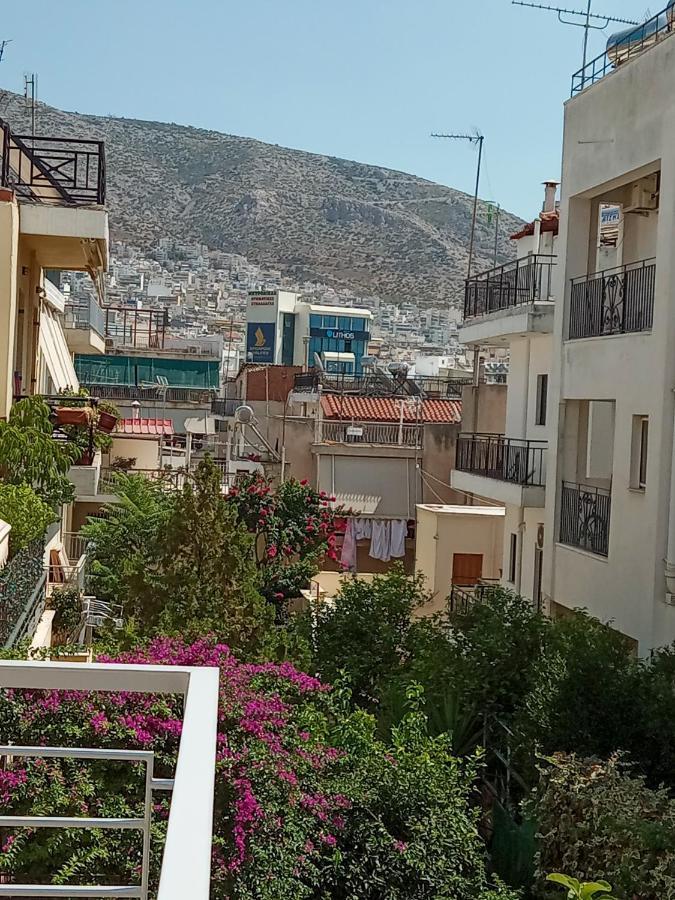 Metro-Central Beachside Apartment Athens Exterior photo